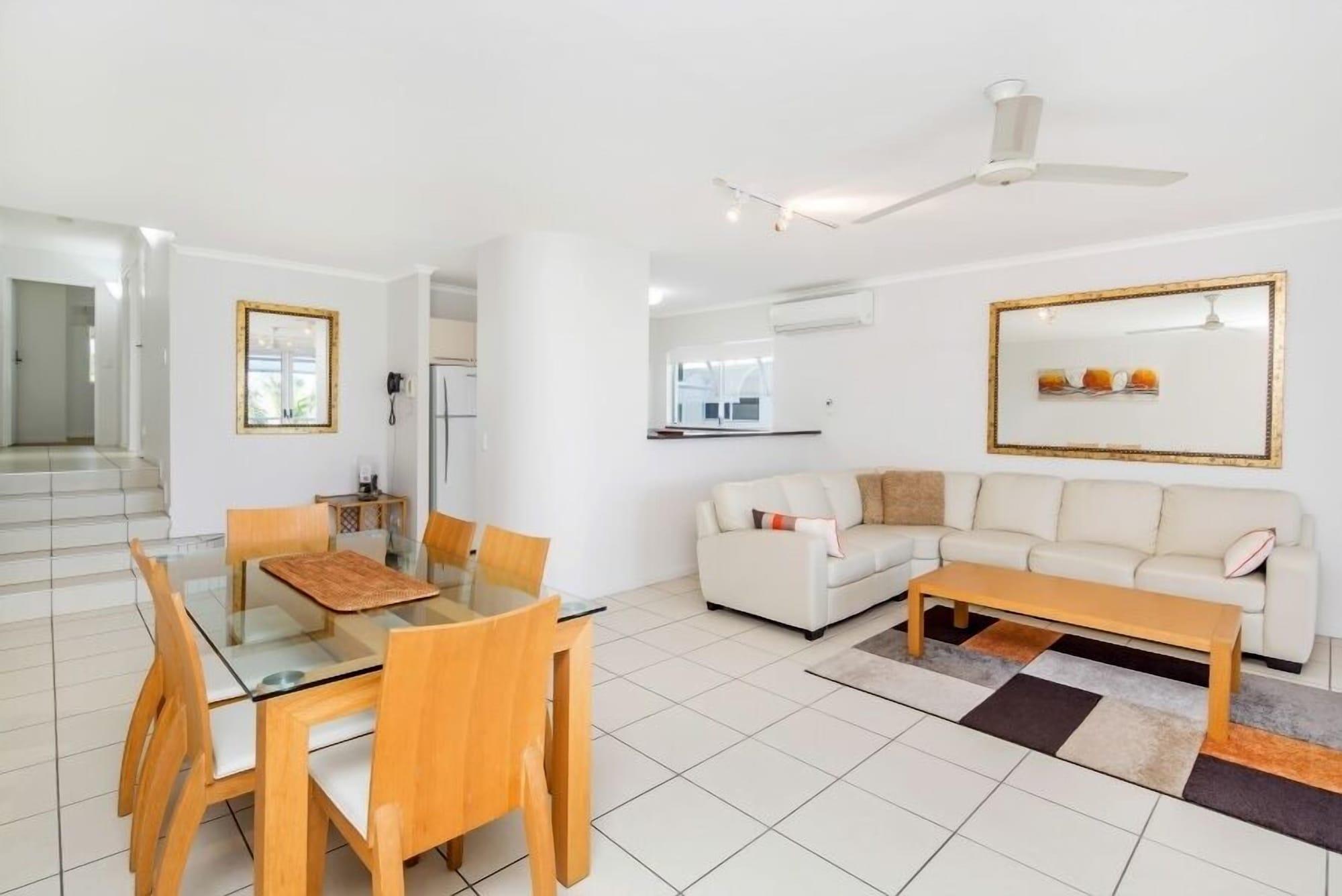 Bali Hai Apartments Noosa Exterior foto